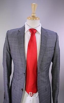GUCCI 2017 Model Gray Plaid Slim Fit 2-Btn Wool-Silk Suit Eu 44R US 34R