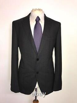 HUGO BOSS Tailored Fit GREY Checked WOOL SUIT 40 Reg W34 L31 GORGEOUS