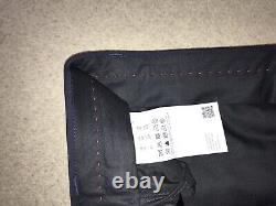 HUGO BOSS Tailored Fit Plain NAVY BLUE WOOL SUIT 40 Reg W34 L30 -WORN ONCE