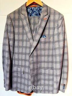 Harry Brown 3 piece suit, Slim Fit, 44R chest 34S waist