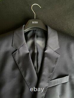 Hugo Boss Slim Fit Virgin Wool Jacket size 48R/UK, 58/EU Brand New With Tags