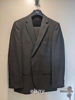 Hugo Boss slim-fit suit in micro-patterned virgin wool serge