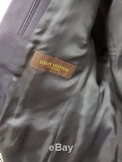 Louis Vuitton Mens slim fit suit 38R Marine in Immaculate Condition 100% Wool