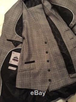 Luxurious Cavani Mens Suit 3 Piece Slim Fit Limited Edition Only 1 Left