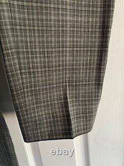 Tommy Hilfiger Men 3 piece suit Slim Fit 100% Virgin Wool Grey UK42 EU52 New