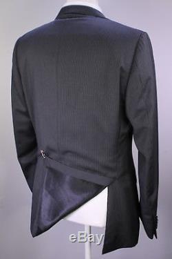 Z ZEGNA Recent Charcoal Gray Thin Striped Slim City Fit 2-Btn Wool Suit 40R